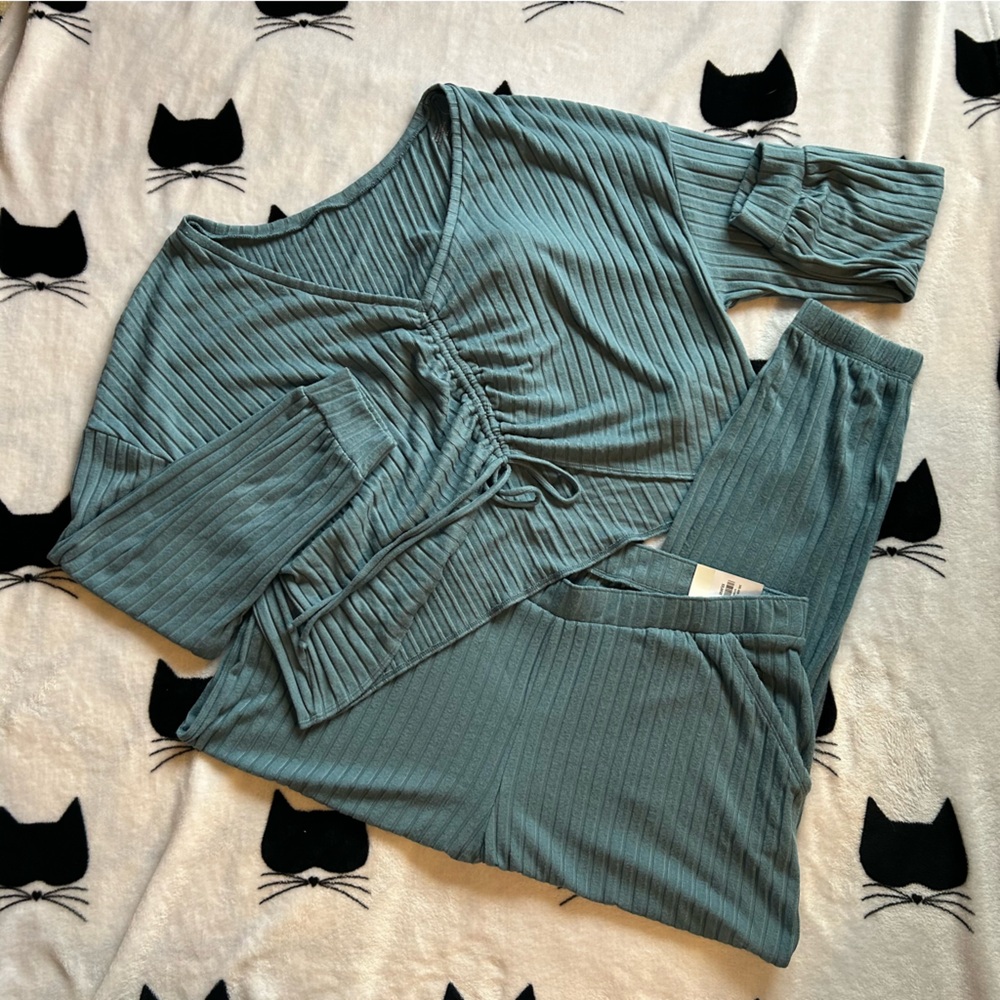 NWT Gilly Hicks Dusty Blue Dreamworthy Joggers and Sinched Top Set Size XXL
